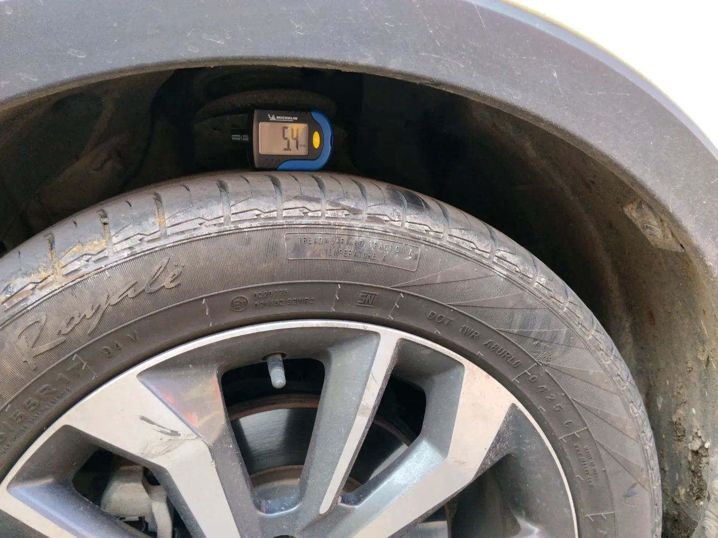 2021 Mahindra XUV300 W8 (O) 1.2 PETROL, Petrol, Manual, 29,440 km, tyre