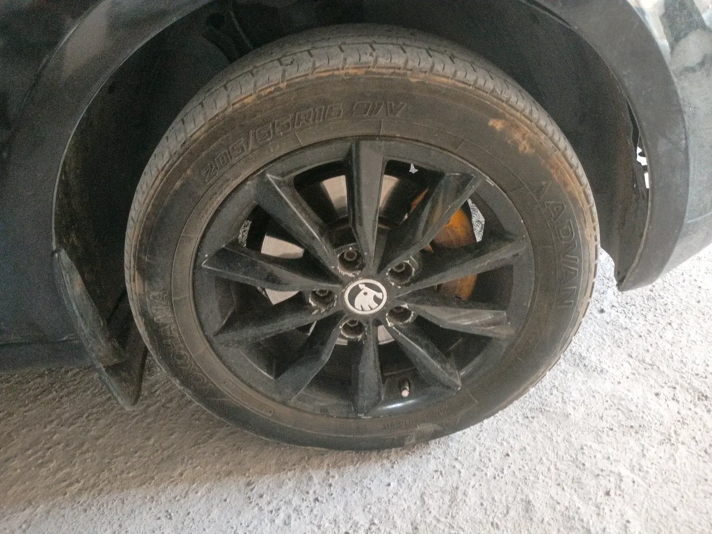 2015 Skoda Octavia ELEGANCE 2.0 TDI AT, Diesel, Automatic, 70,166 km, tyre