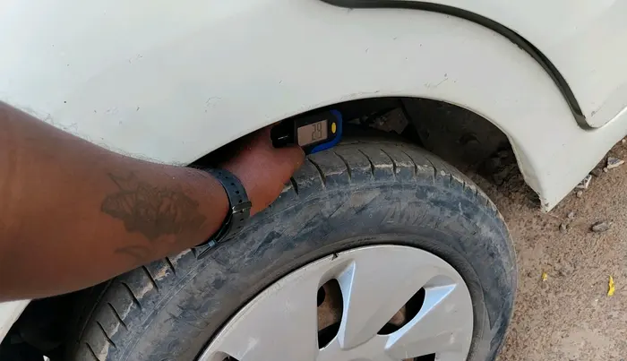 2017 Maruti Celerio VXI CNG, CNG, Manual, 1,25,345 km, tyre