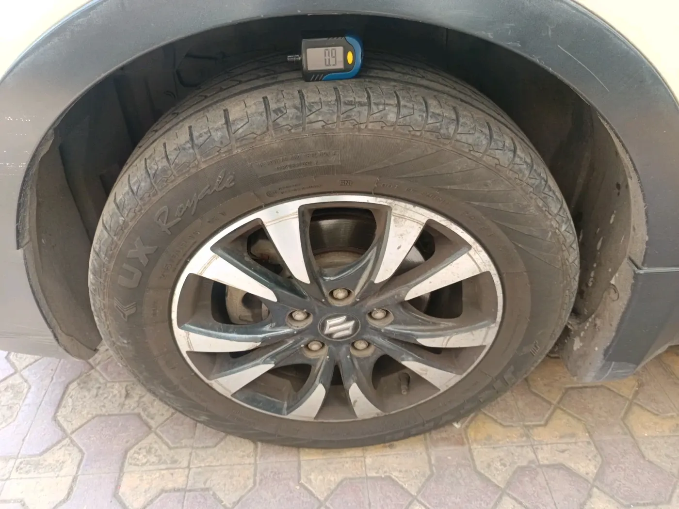 2017 Maruti S Cross ALPHA 1.3, Diesel, Manual, 2,06,237 km, tyre