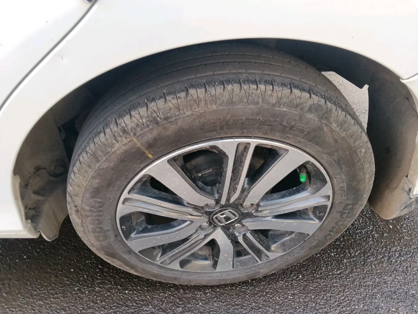 2023 Honda Amaze 1.2L I-VTEC VX, Petrol, Manual, 86,255 km, tyre