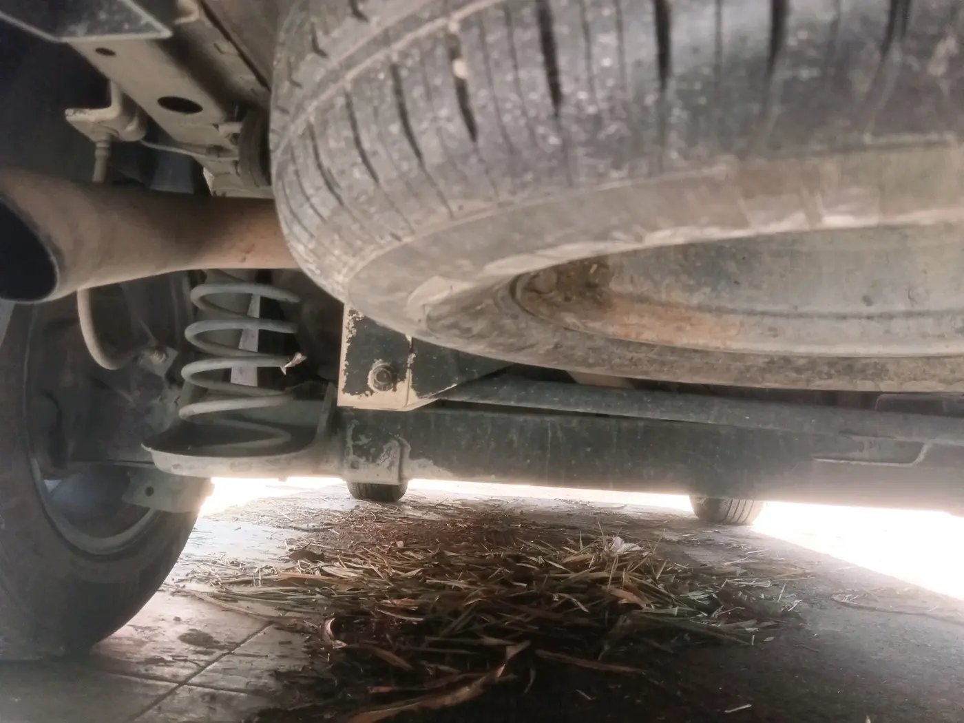 2020 Tata Harrier XZA PLUS 2.0L, Diesel, Automatic, 1,93,622 km, tyre