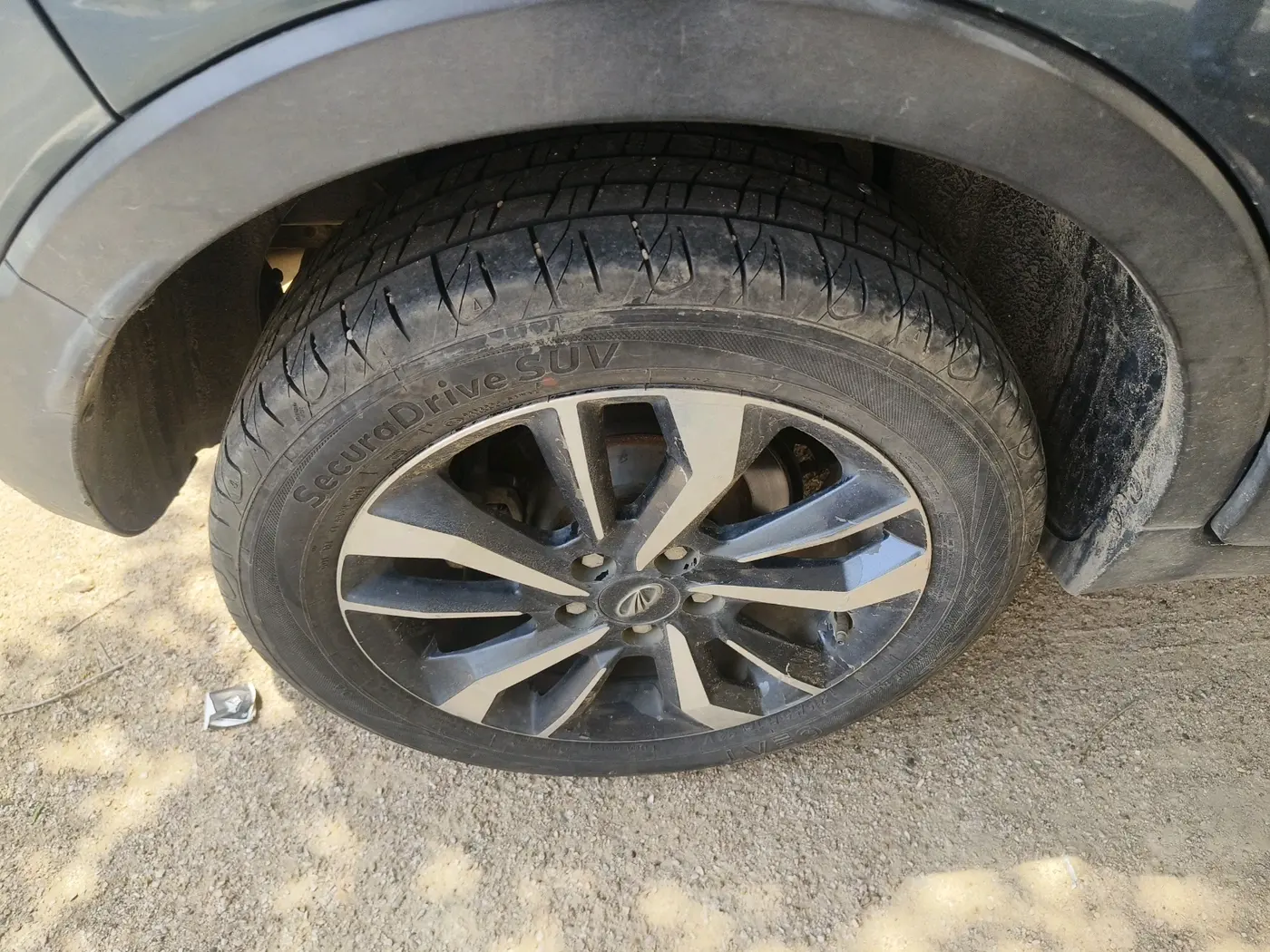 2019 Mahindra XUV300 W8 (O) 1.2 PETROL, Petrol, Manual, 75,602 km, tyre