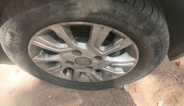 2018 Tata Tiago XZ PETROL, Petrol, Manual, 1,46,087 km, tyre
