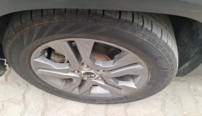 2019 KIA SELTOS HTX PLUS AT1.5 DIESEL, Diesel, Automatic, 1,41,292 km, tyre
