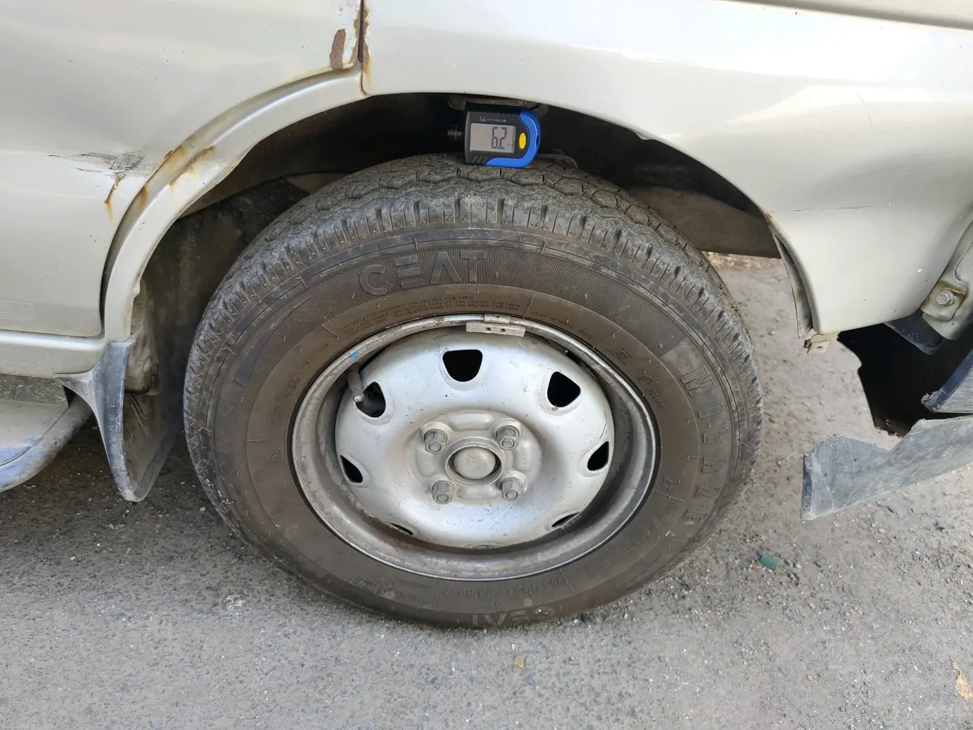 2021 Maruti Eeco 5 STR WITH A/C+HTR, CNG, Manual, 84,279 km, tyre