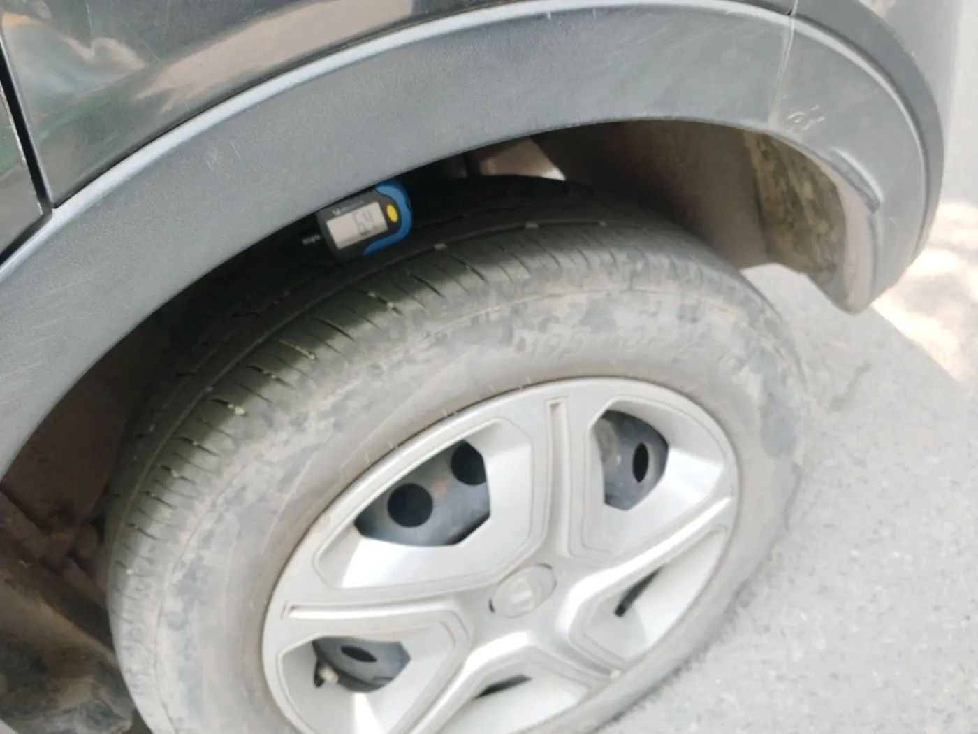 2019 Tata NEXON XM PETROL, Petrol, Manual, 77,356 km, tyre