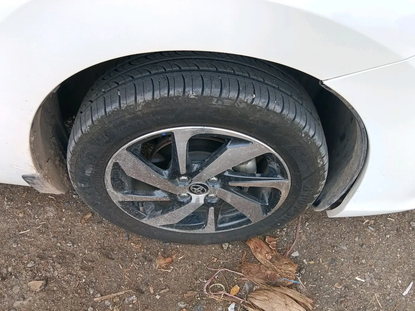 2024 Toyota Glanza G E-CNG, CNG, Manual, 43,500 km, tyre