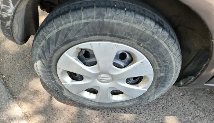 2012 Maruti Ritz VDI, Diesel, Manual, 1,63,298 km, tyre