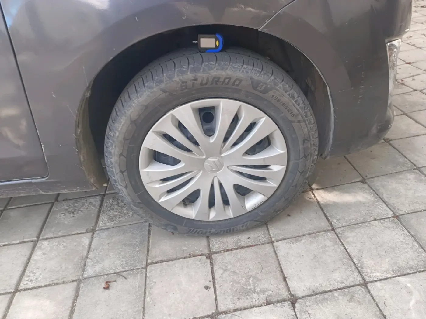2014 Maruti Ertiga VDI, Diesel, Manual, 2,11,399 km, tyre