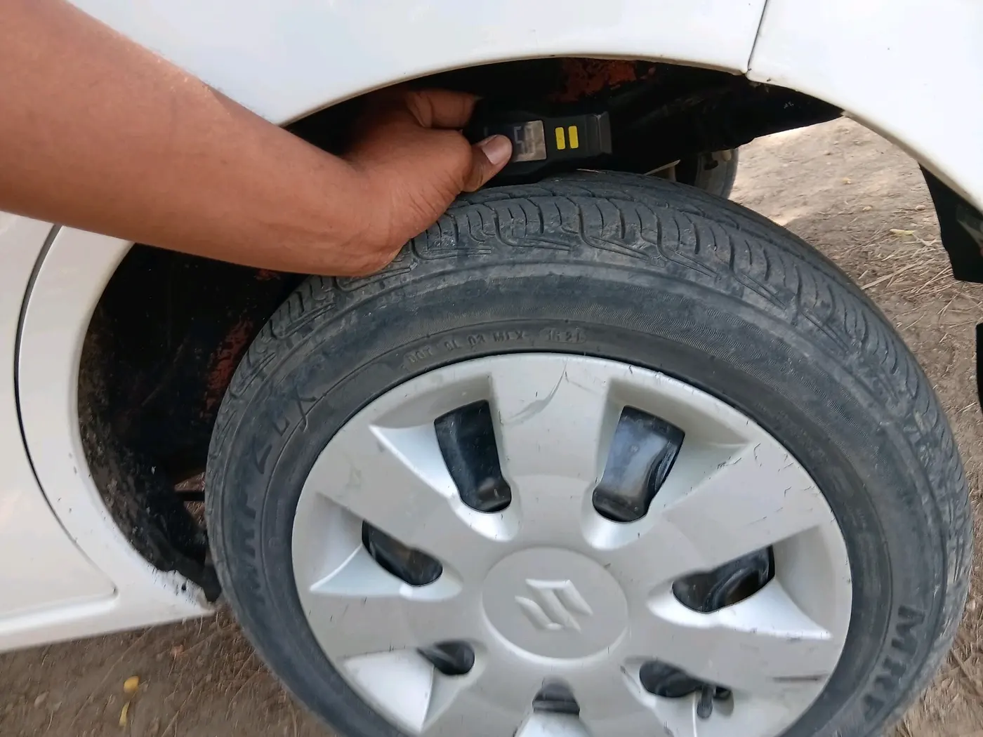 2016 Maruti Alto K10 VXI, Petrol, Manual, 1,03,530 km, tyre