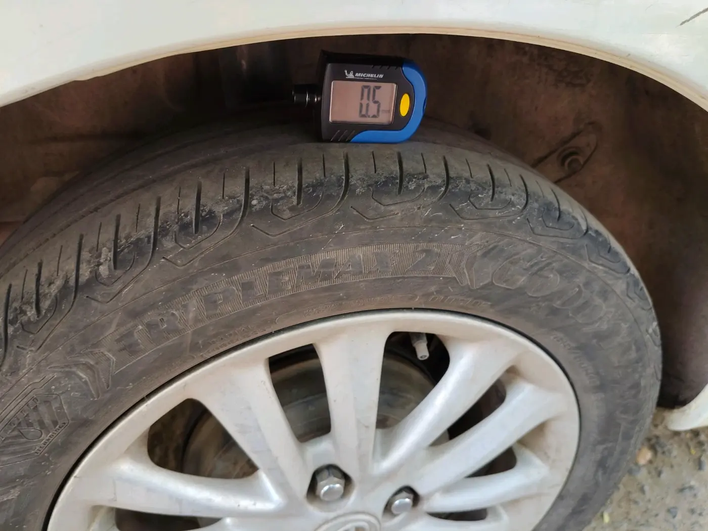 2019 Toyota Etios VXD PLATINUM, Diesel, Manual, 2,00,111 km, tyre