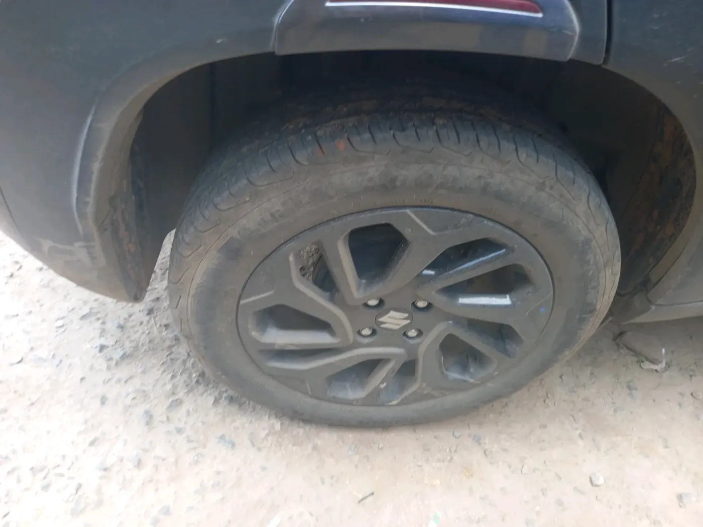 2024 Maruti FRONX DELTA PLUS 1.2MT, Petrol, Manual, 29,584 km, tyre