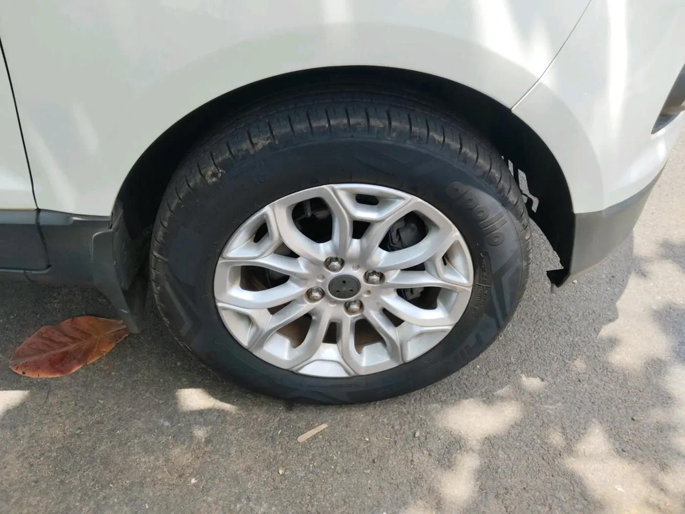 2013 Ford Ecosport TITANIUM 1.0L ECOBOOST (OPT), Petrol, Manual, 57,411 km, tyre