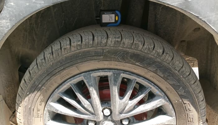 2019 Maruti XL6 ALPHA MT, CNG, Manual, 63,396 km, tyre