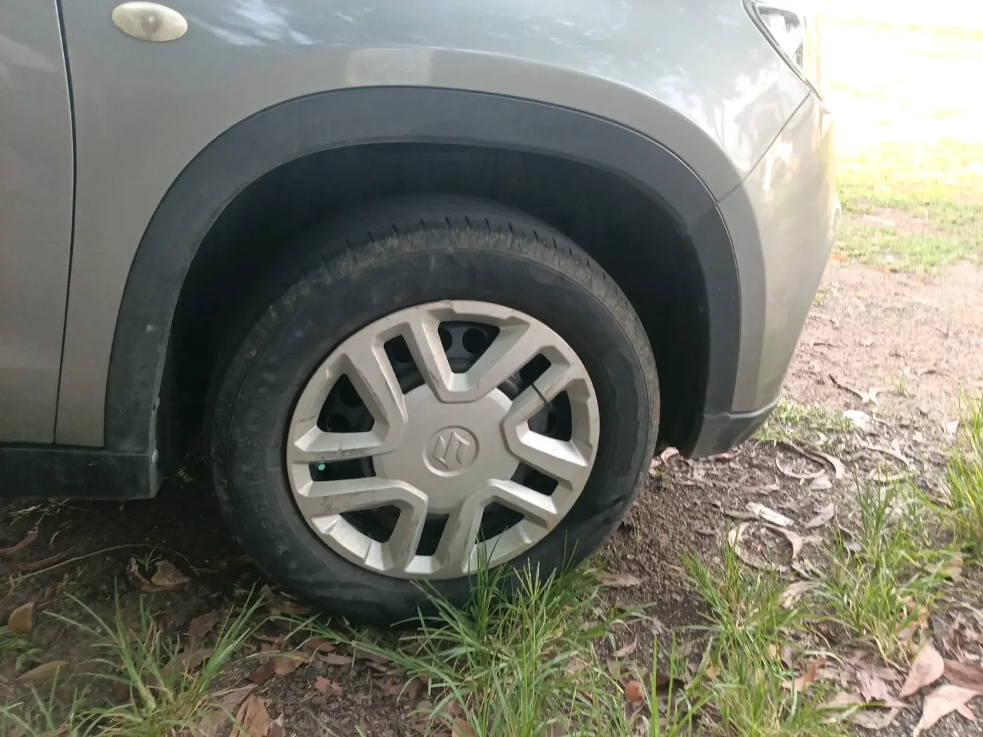 2016 Maruti Vitara Brezza VDI, Diesel, Manual, 1,72,903 km, tyre