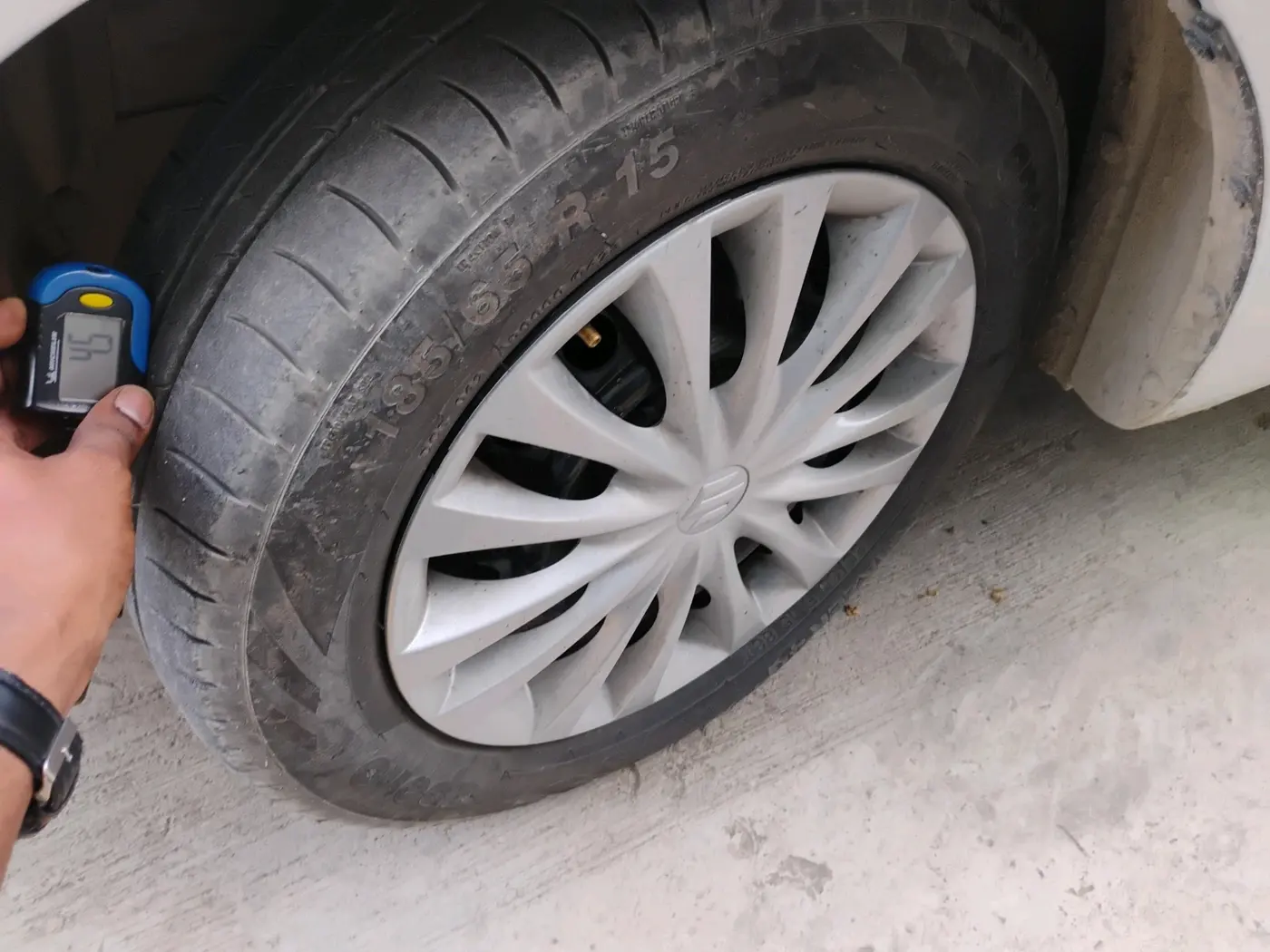 2015 Maruti Ciaz VDI +, Diesel, Manual, 1,06,757 km, tyre