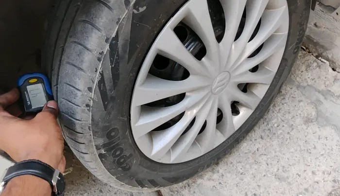 2015 Maruti Ciaz VDI +, Diesel, Manual, 1,06,757 km, tyre