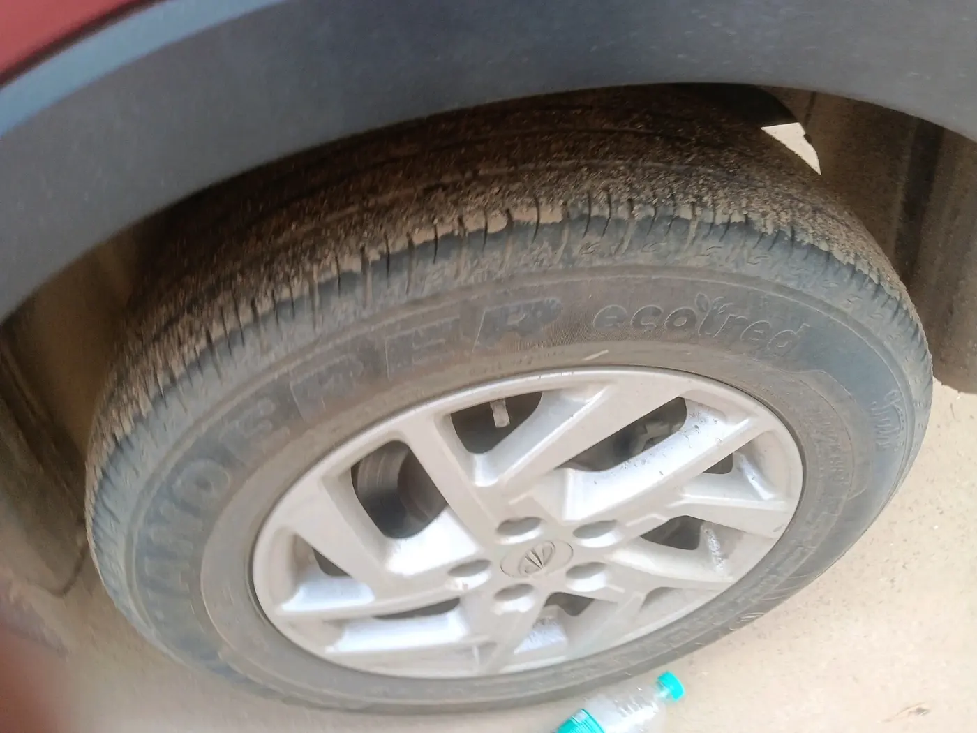 2022 Mahindra XUV300 W8 1.2 PETROL, Petrol, Manual, 55,261 km, tyre