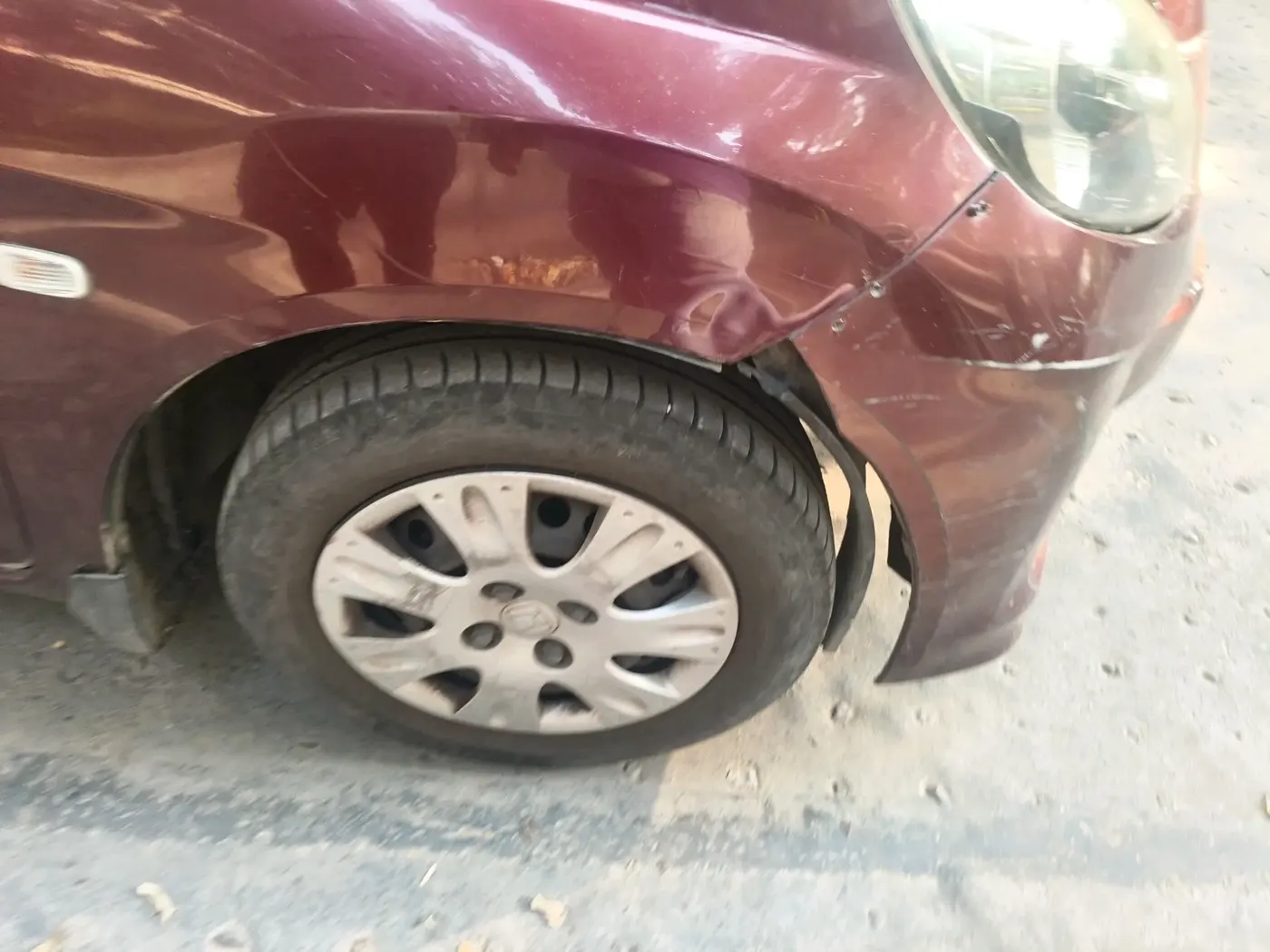 2014 Honda Amaze 1.2L I-VTEC S, Petrol, Manual, 1,12,860 km, tyre