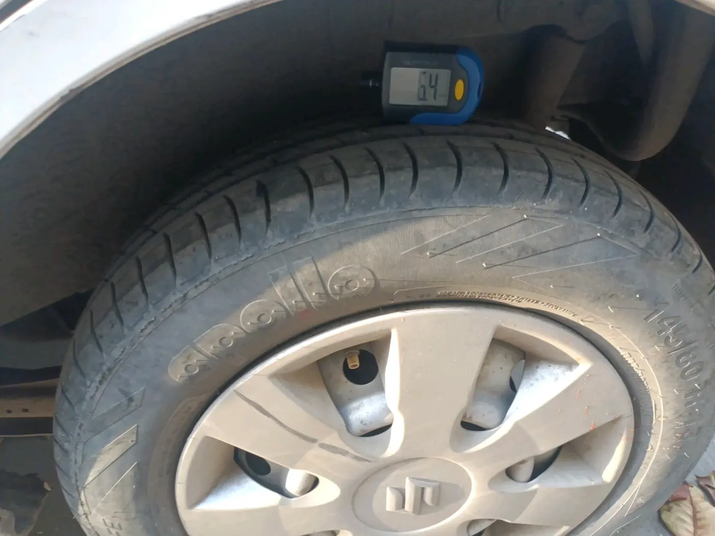 2012 Maruti Wagon R 1.0 LXI, Petrol, Manual, 60,395 km, tyre