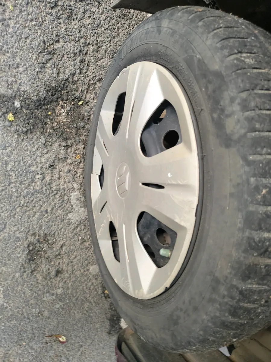 2011 Maruti Wagon R 1.0 VXI, Petrol, Manual, 62,213 km, tyre
