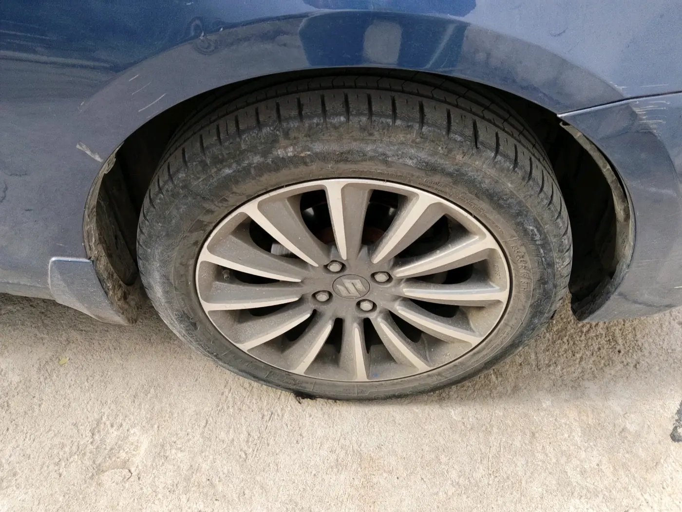 2019 Maruti Ciaz ALPHA 1.5 SHVS PETROL, Petrol, Manual, 52,270 km, tyre