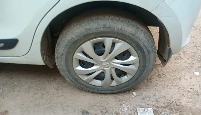 2022 Maruti Swift VXI, Petrol, Manual, 59,298 km, tyre