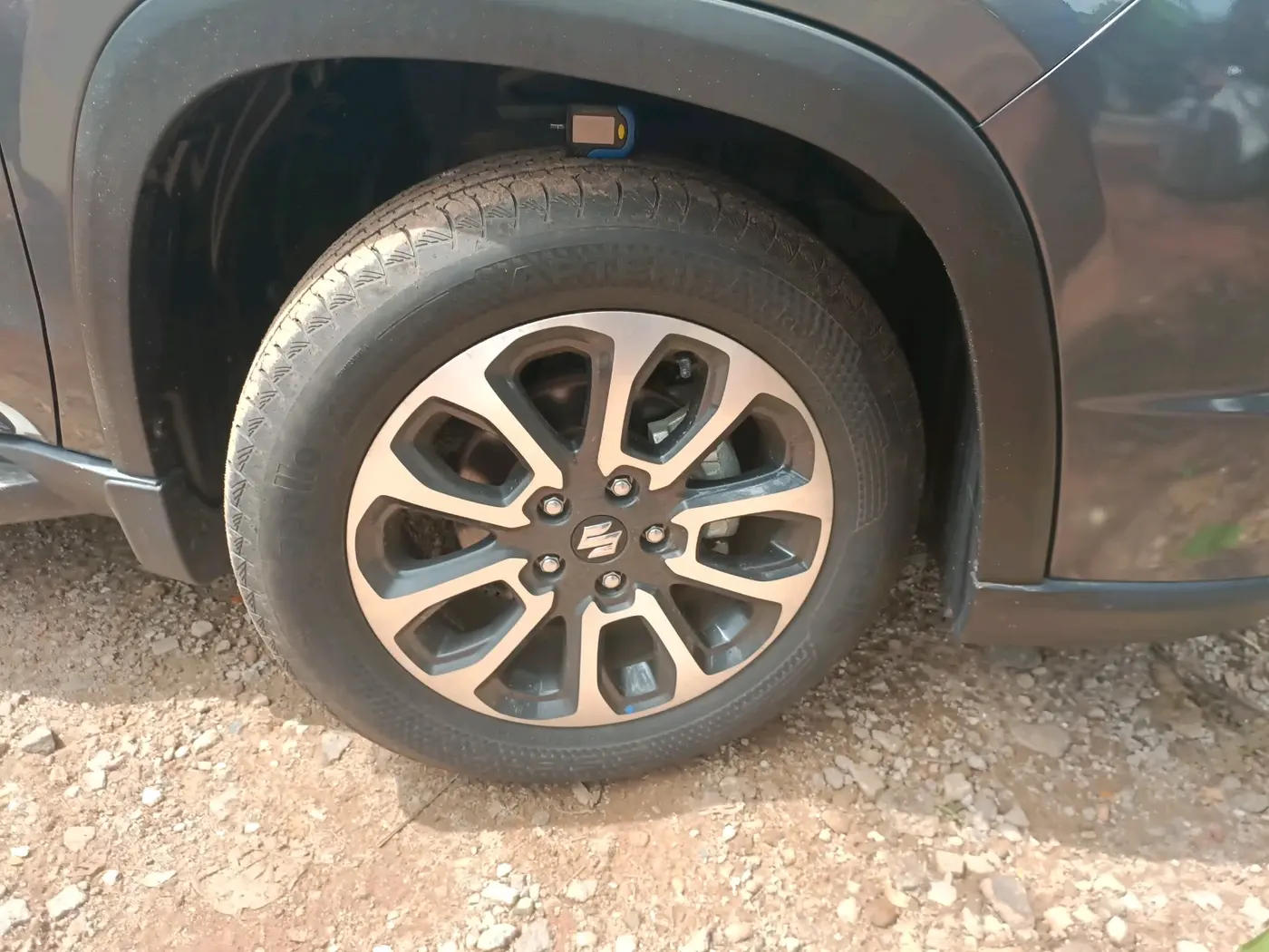 2024 Maruti Grand Vitara ALPHA SMART HYBRID, Petrol, Manual, 24,377 km, tyre