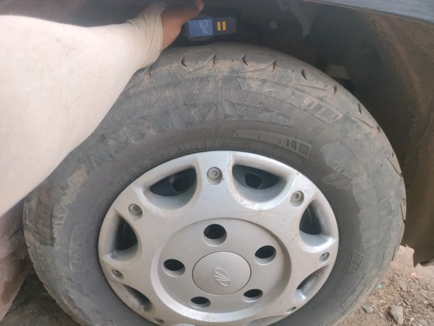 2022 Mahindra BOLERO NEO N 8, Diesel, Manual, 93,890 km, tyre