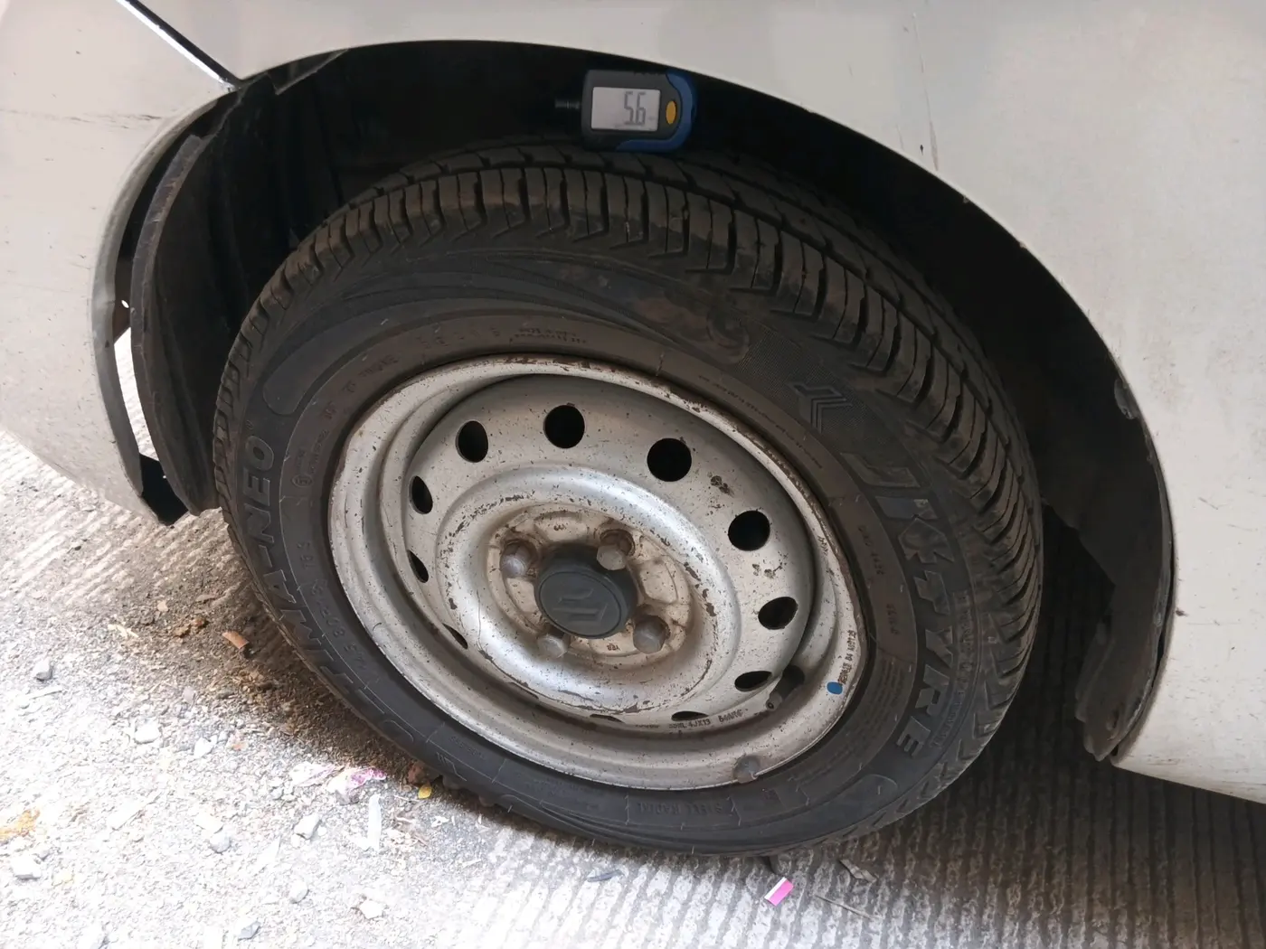 2015 Maruti Wagon R 1.0 LXI CNG, CNG, Manual, 1,09,533 km, tyre