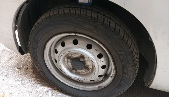 2015 Maruti Wagon R 1.0 LXI CNG, CNG, Manual, 1,09,533 km, tyre