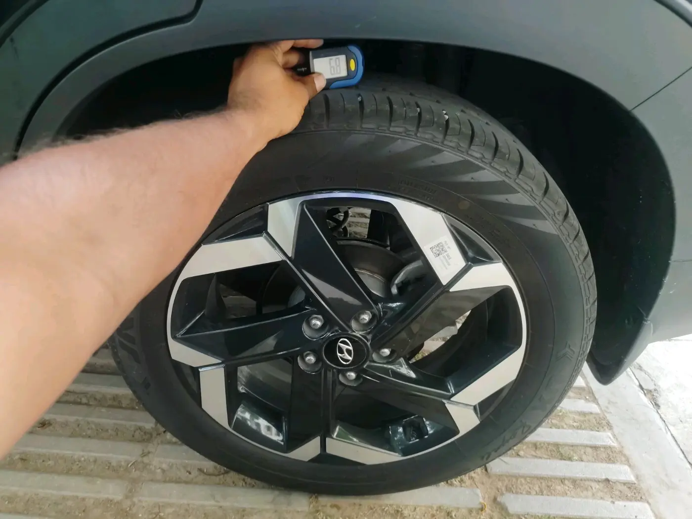 2025 Hyundai Creta King Edition 1.5L MPI IVT, Petrol, Automatic, 3,311 km, tyre