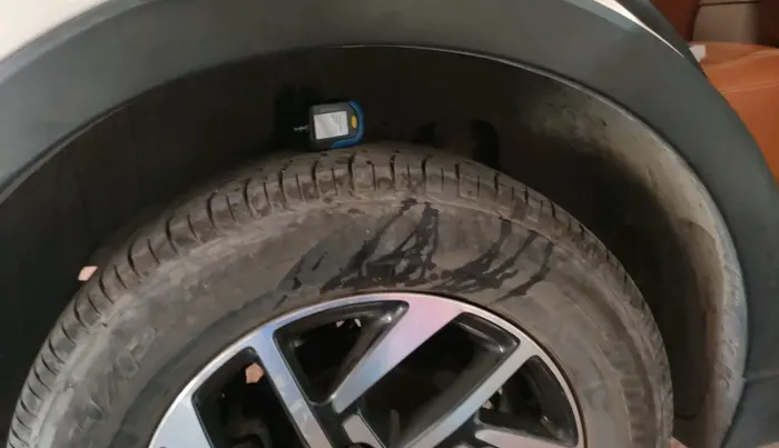 2023 Mahindra XUV300 W8 (O) 1.2 PETROL AMT, Petrol, Automatic, 16,526 km, tyre