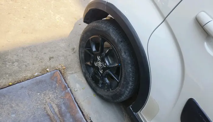 2018 Maruti IGNIS ALPHA 1.2, Petrol, Manual, 23,808 km, tyre