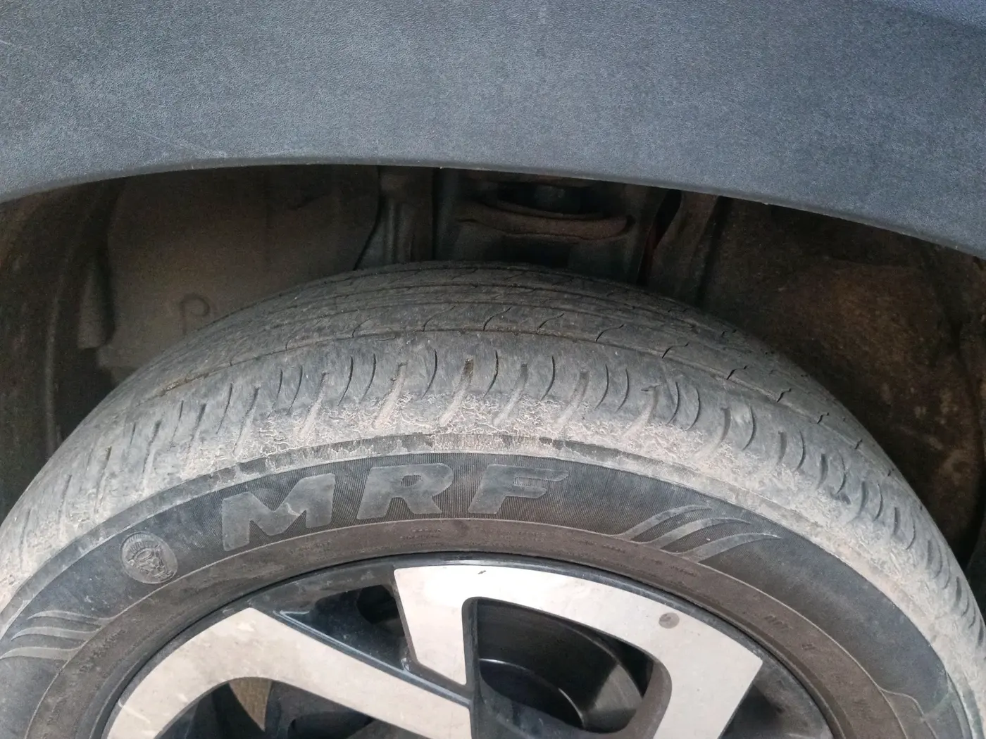 2023 Nissan MAGNITE XV MT, Petrol, Manual, 27,630 km, tyre