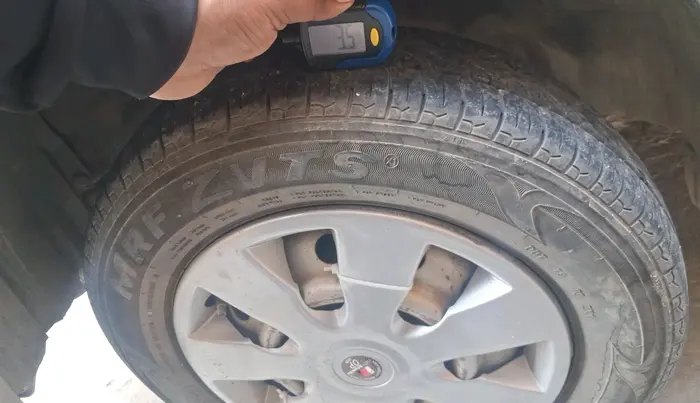 2013 Maruti Wagon R 1.0 LXI CNG, CNG, Manual, 1,33,097 km, tyre