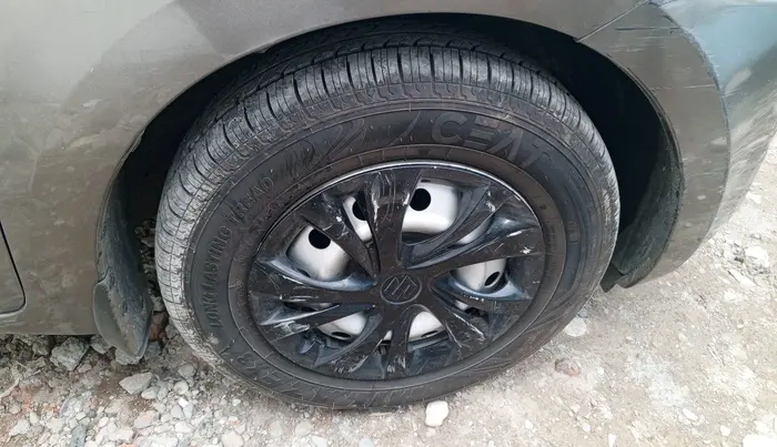 2018 Maruti Swift LXI, Petrol, Manual, 53,749 km, tyre