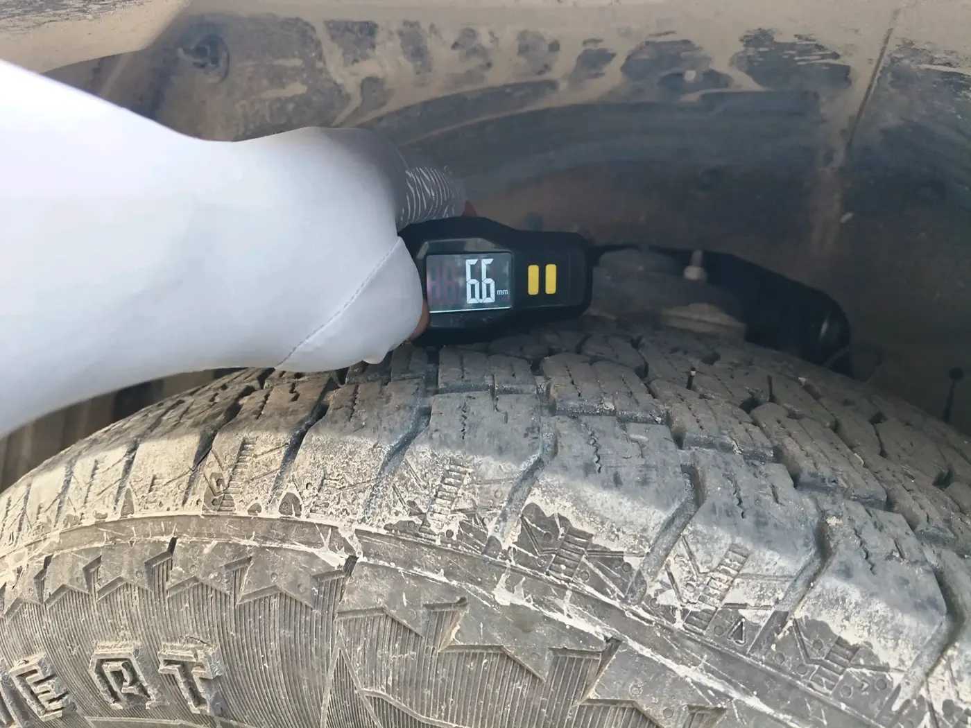 2025 Mahindra Thar Roxx AX7 L Diesel AT 2WD, Diesel, Automatic, 24,274 km, tyre