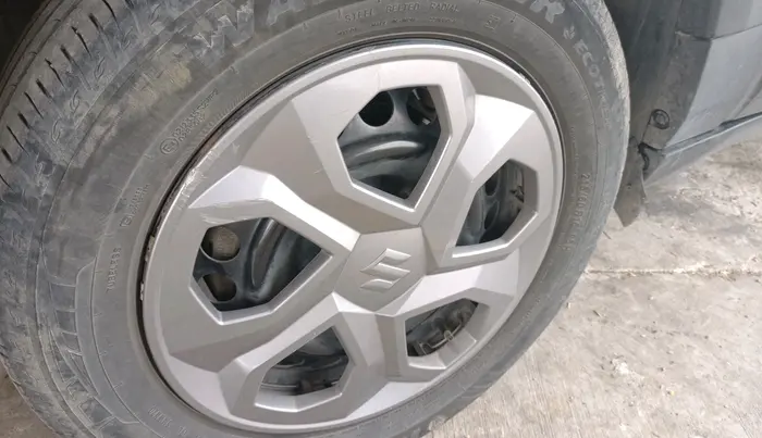 2024 Maruti BREZZA LXI S- CNG, CNG, Manual, 38,895 km, tyre