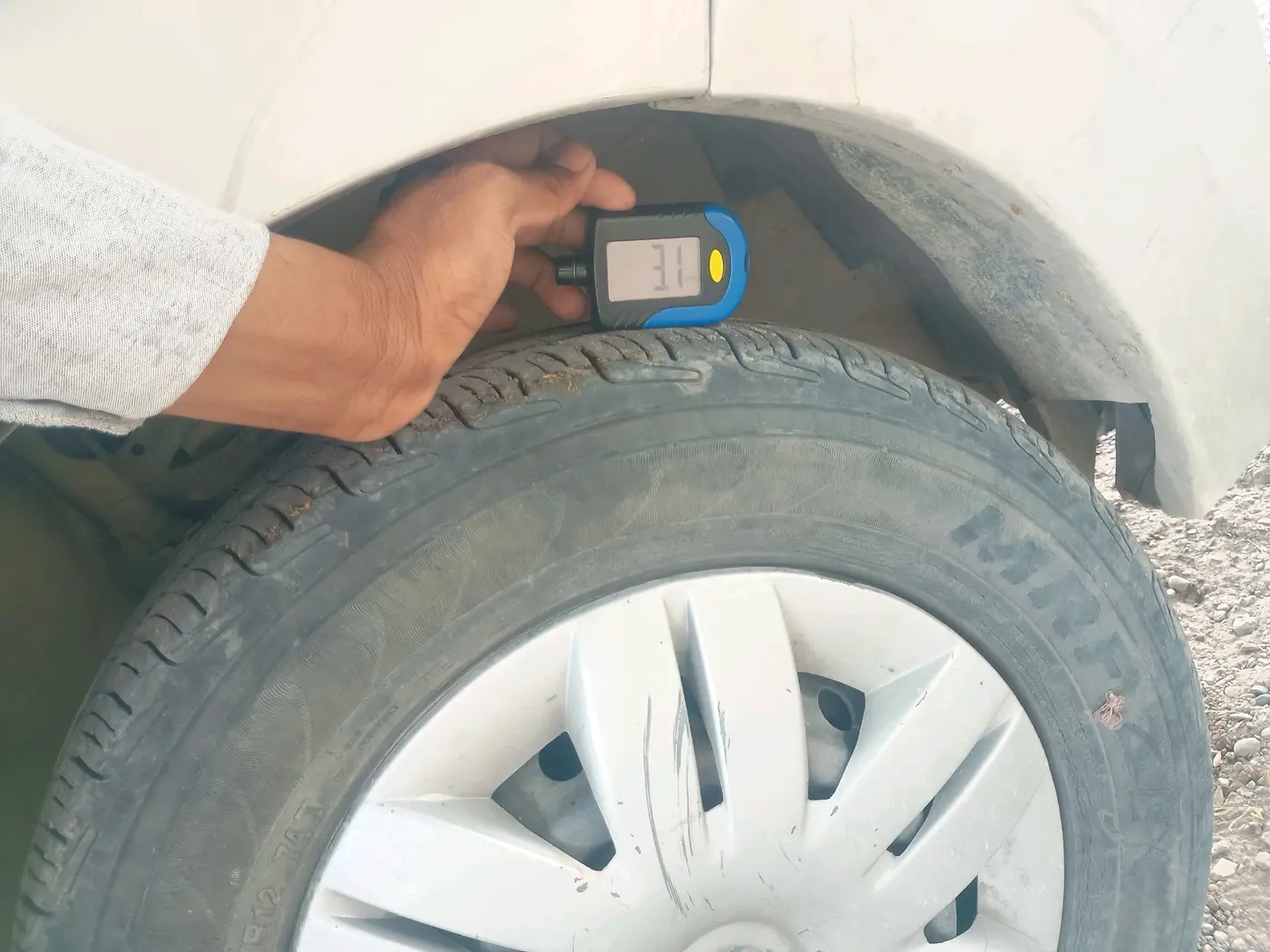 2016 Maruti Alto 800 LXI CNG, CNG, Manual, 73,569 km, tyre