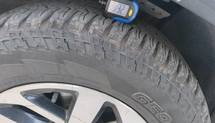 2022 Tata Harrier XZA PLUS 2.0L, Diesel, Automatic, 84,452 km, tyre