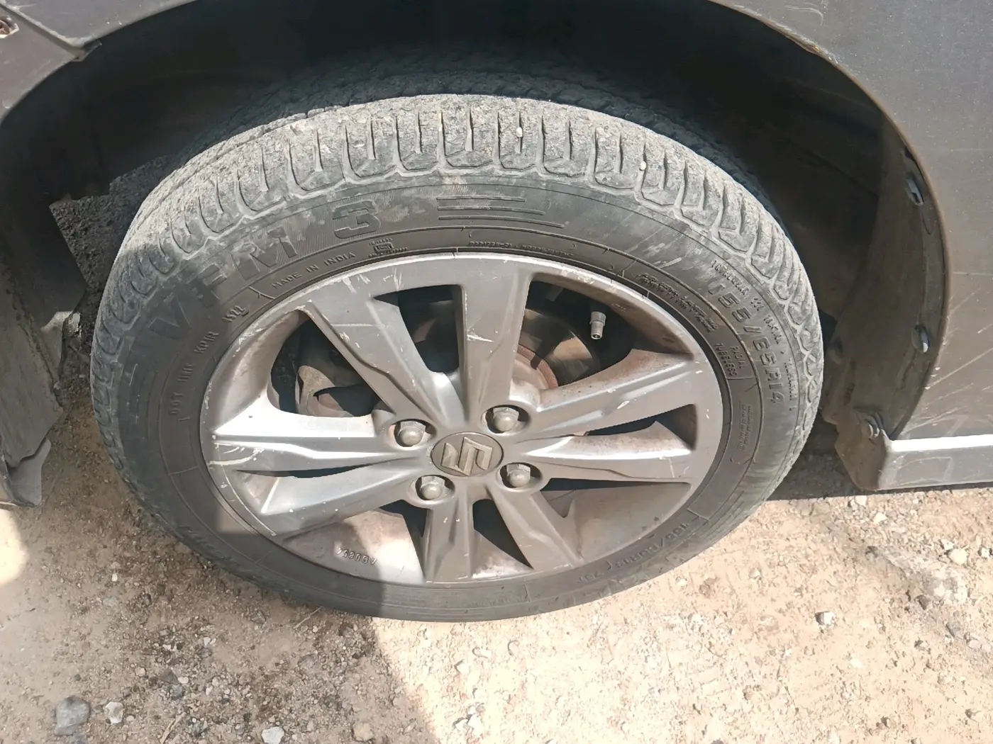 2013 Maruti Wagon R Stingray VXI, Petrol, Manual, 73,702 km, tyre