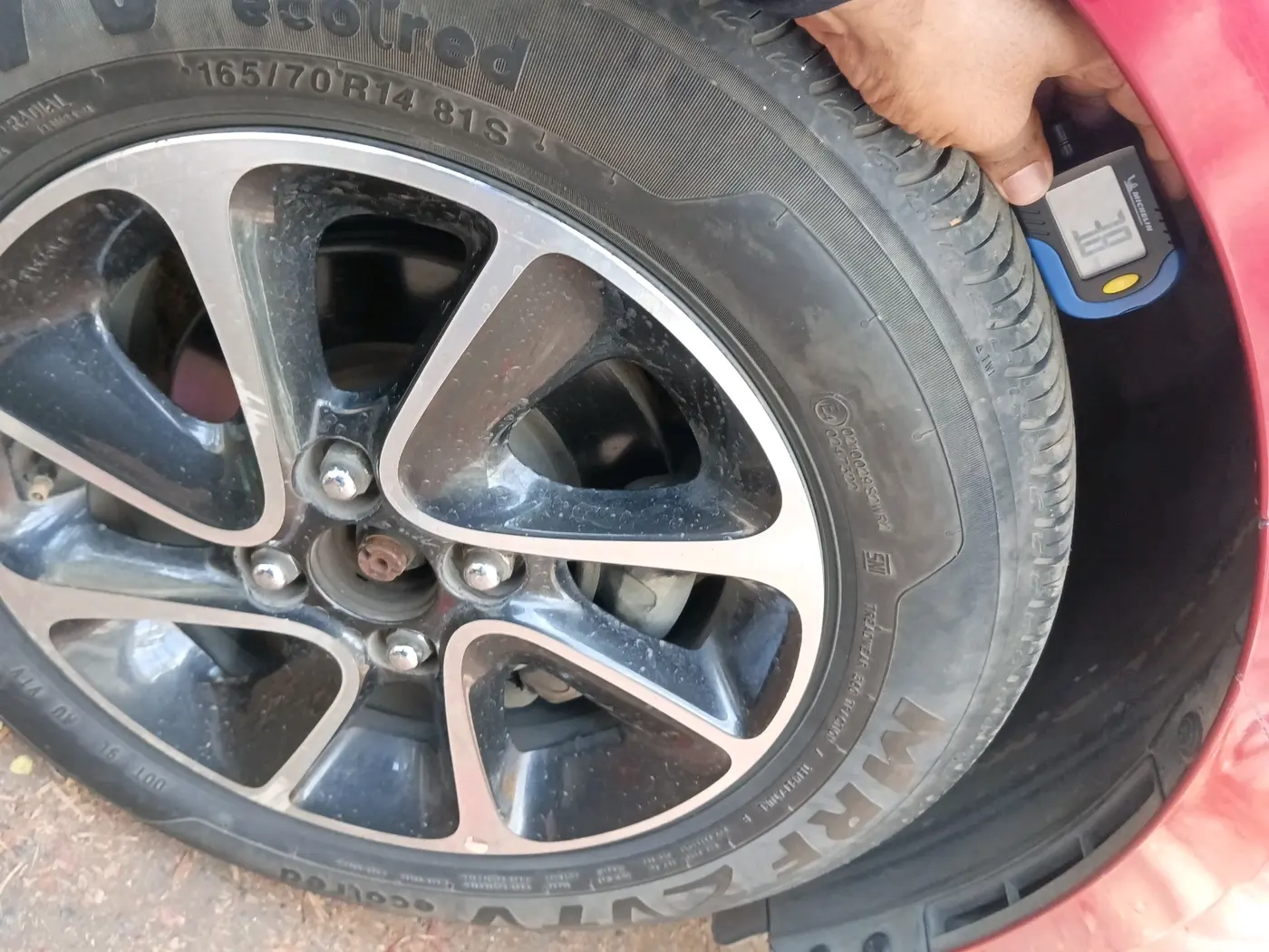 2018 Hyundai Grand i10 SPORTZ AT 1.2 KAPPA VTVT, Petrol, Automatic, 29,827 km, tyre