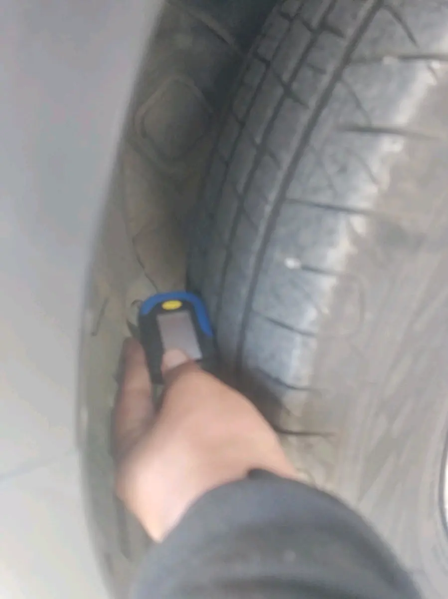 2015 Hyundai Santa Fe 2 WD AT, Diesel, Automatic, 1,68,000 km, tyre