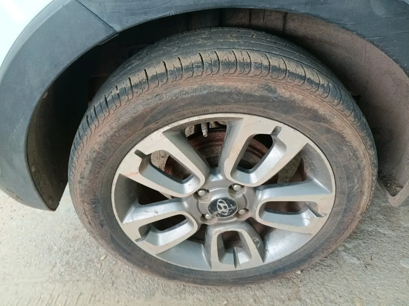 2015 Hyundai i20 Active 1.4 SX, Diesel, Manual, 86,420 km, tyre