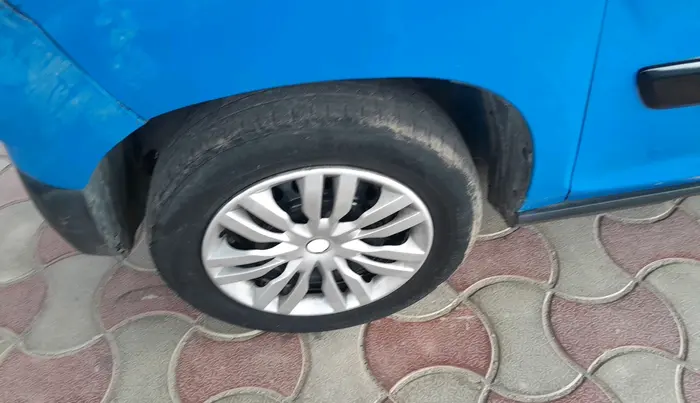 2019 Maruti S PRESSO VXI PLUS AMT, Petrol, Automatic, 68,828 km, tyre