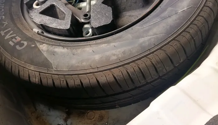 2022 Tata PUNCH ADVENTURE MT, Petrol, Manual, 56,682 km, tyre
