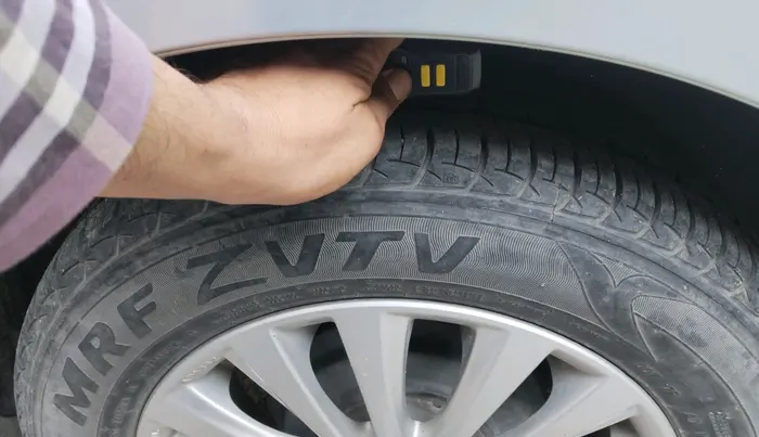 2023 Maruti Ciaz ZETA AT 1.5  SHVS PETROL, Petrol, Automatic, 17,219 km, tyre