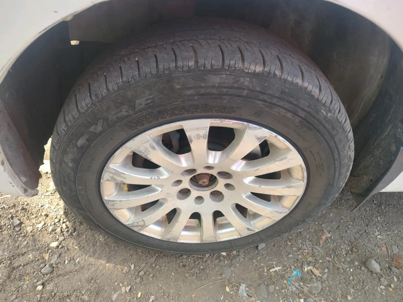 2011 Toyota Etios Liva GD, Diesel, Manual, 19,00,000 km, tyre